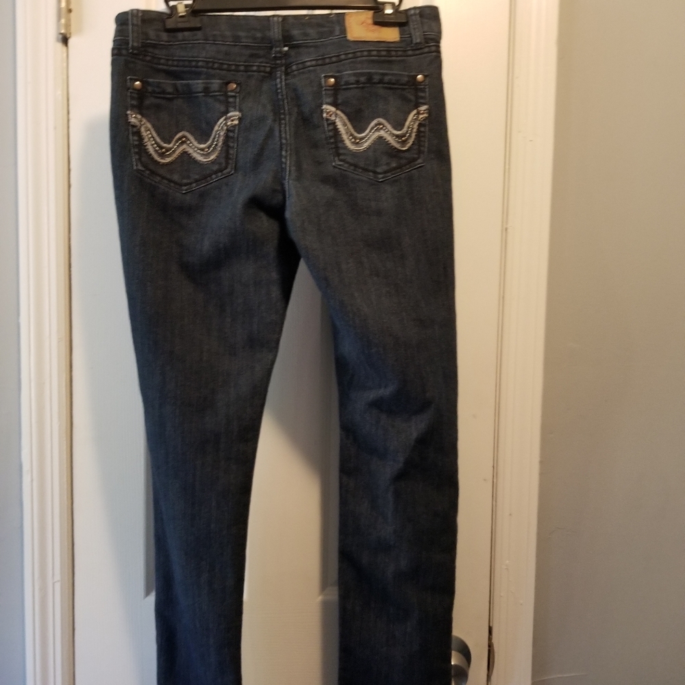 Premiere dark wash women's denim skinny leg jean - Picture 2 of 6